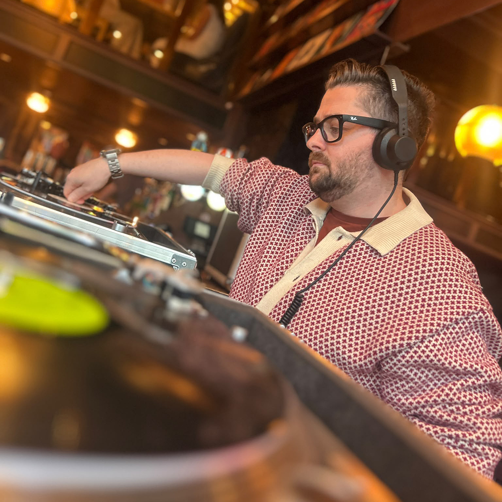 Granty DJ at Mezzo Restaurant Aberdeen